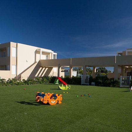 Residence Mar Mediterraneo 夸尔图-圣埃莱娜 外观 照片