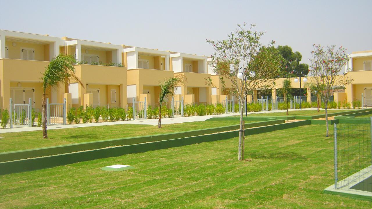 Residence Mar Mediterraneo 夸尔图-圣埃莱娜 外观 照片