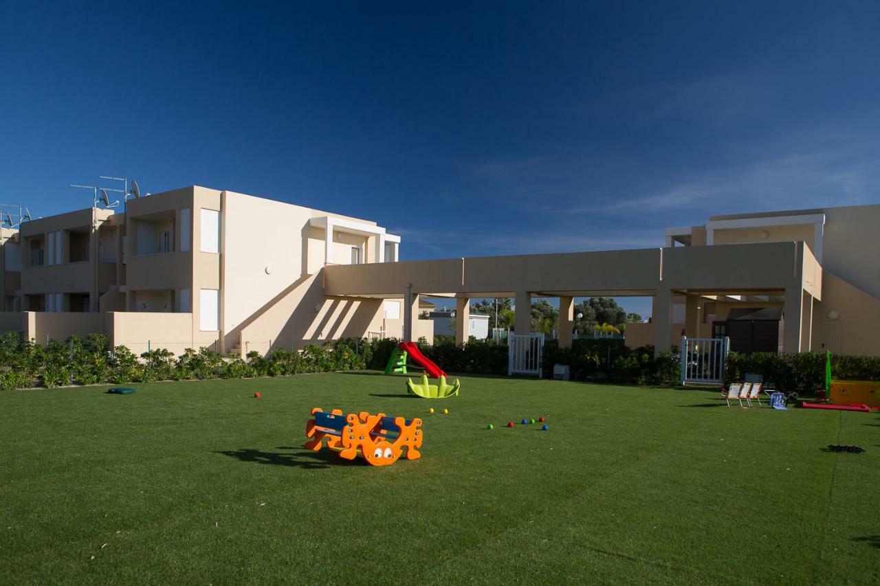 Residence Mar Mediterraneo 夸尔图-圣埃莱娜 外观 照片