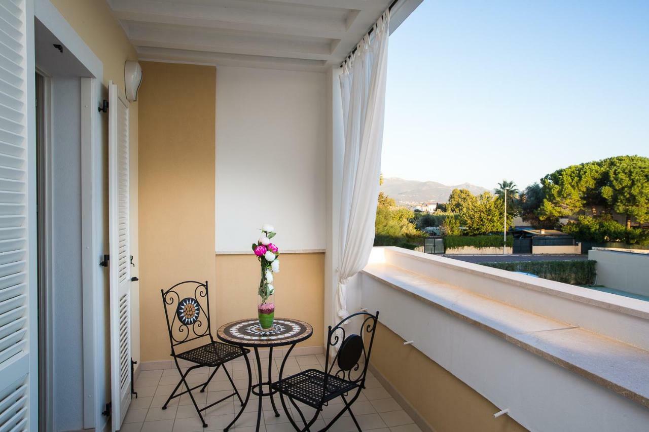 Residence Mar Mediterraneo 夸尔图-圣埃莱娜 外观 照片