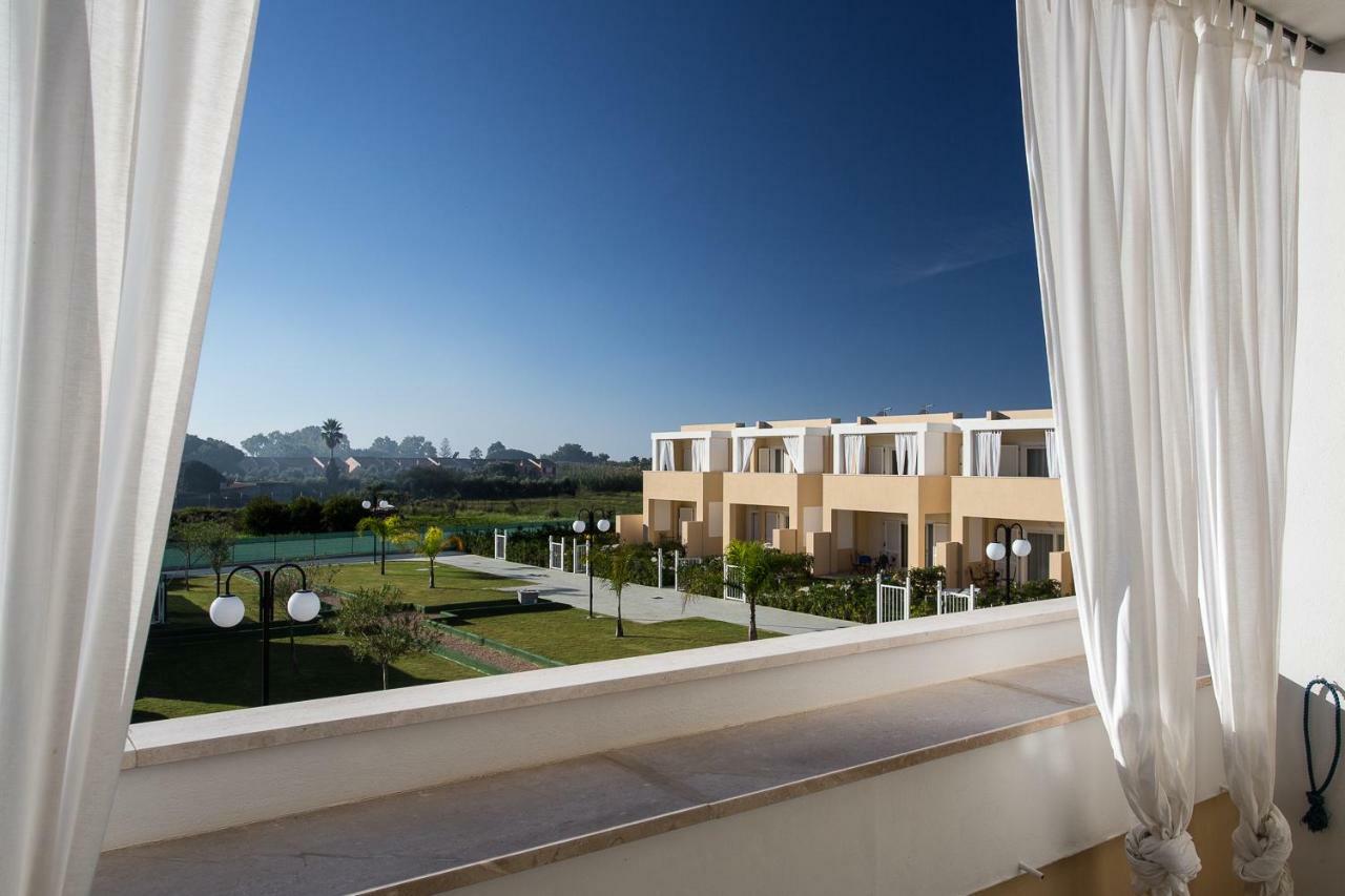 Residence Mar Mediterraneo 夸尔图-圣埃莱娜 外观 照片